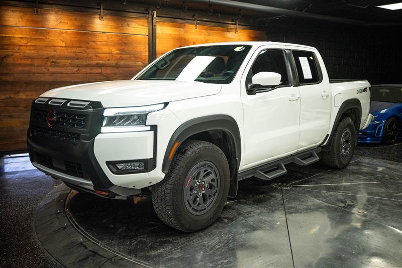 Used 2025 Nissan Frontier PRO-4X w/ Pro Convenience Package AWD/4WD image 2