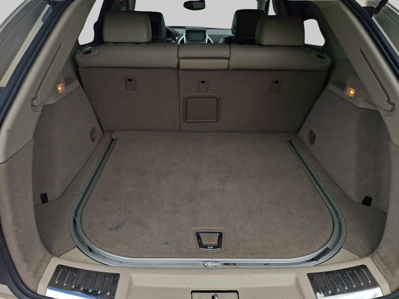 Used 2010 Cadillac SRX Luxury image 10