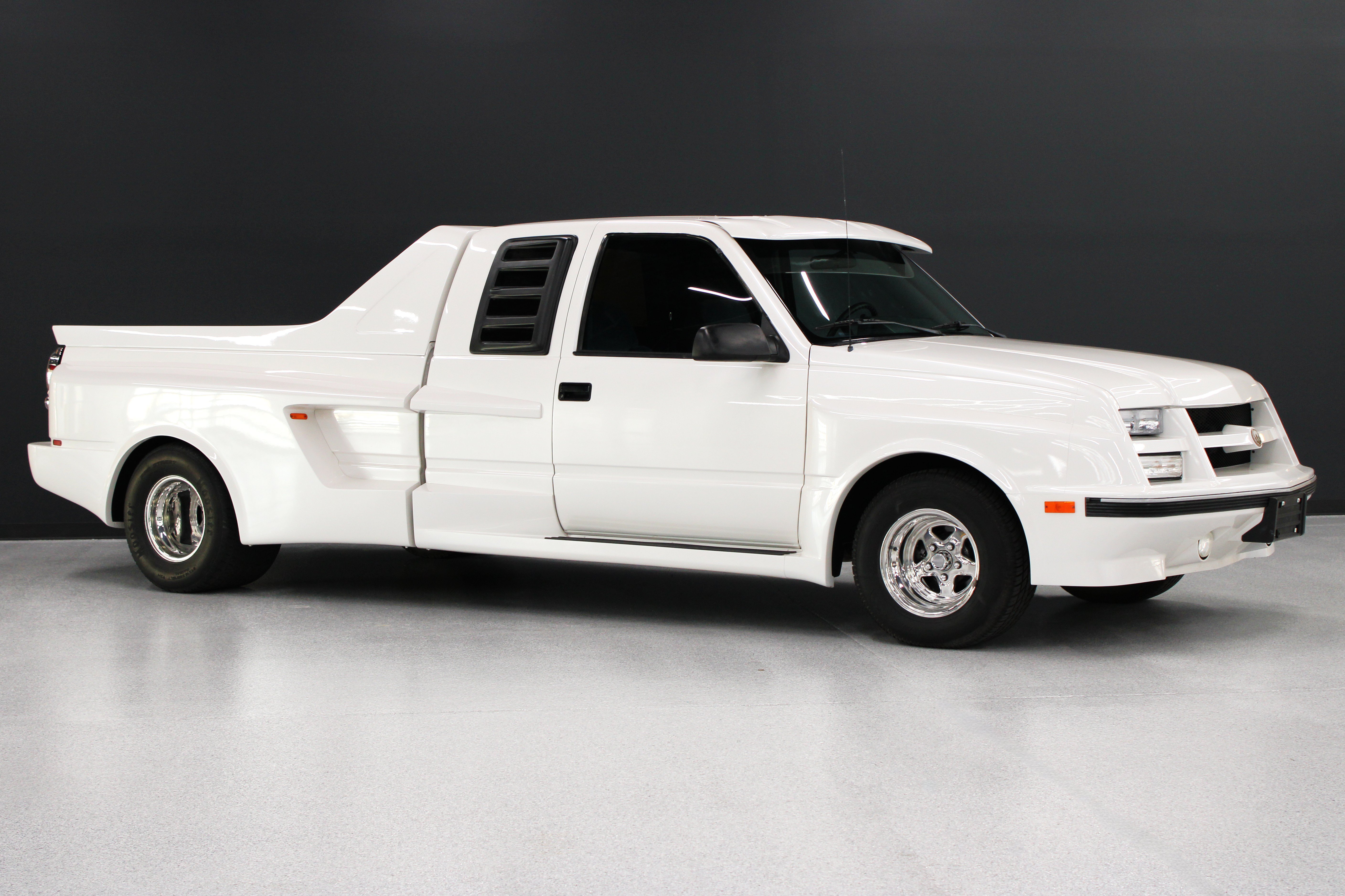 Used 1990 Chevrolet Silverado 1500 2WD Extended Cab image 1