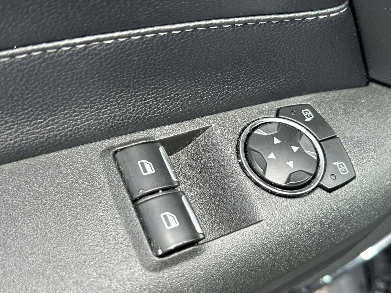 Used 2017 Ford Mustang Premium image 16