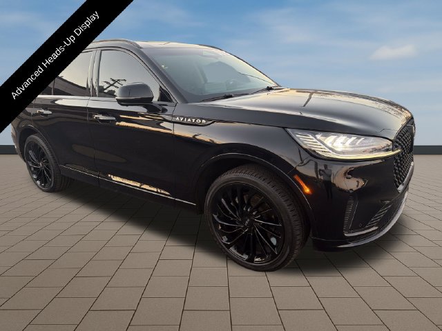 Certified 2025 Lincoln Aviator Reserve w/ Jet Appearance Package AWD/4WD image 10
