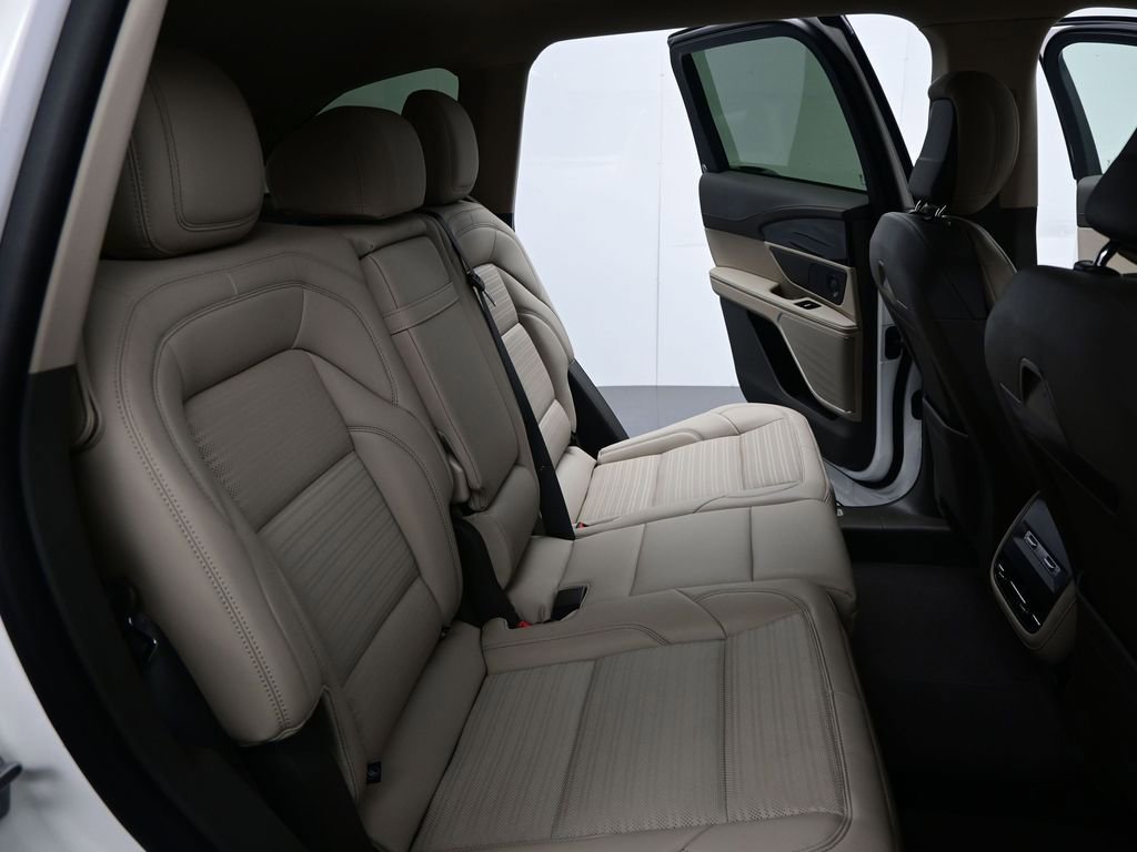 Used 2025 Lincoln Nautilus Reserve w/ Jet Appearance Package AWD/4WD image 23