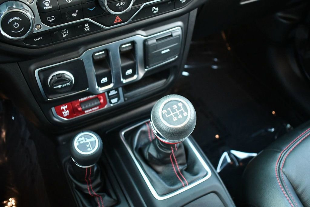 Used 2022 Jeep Wrangler Rubicon w/ Steel Bumper Group image 54