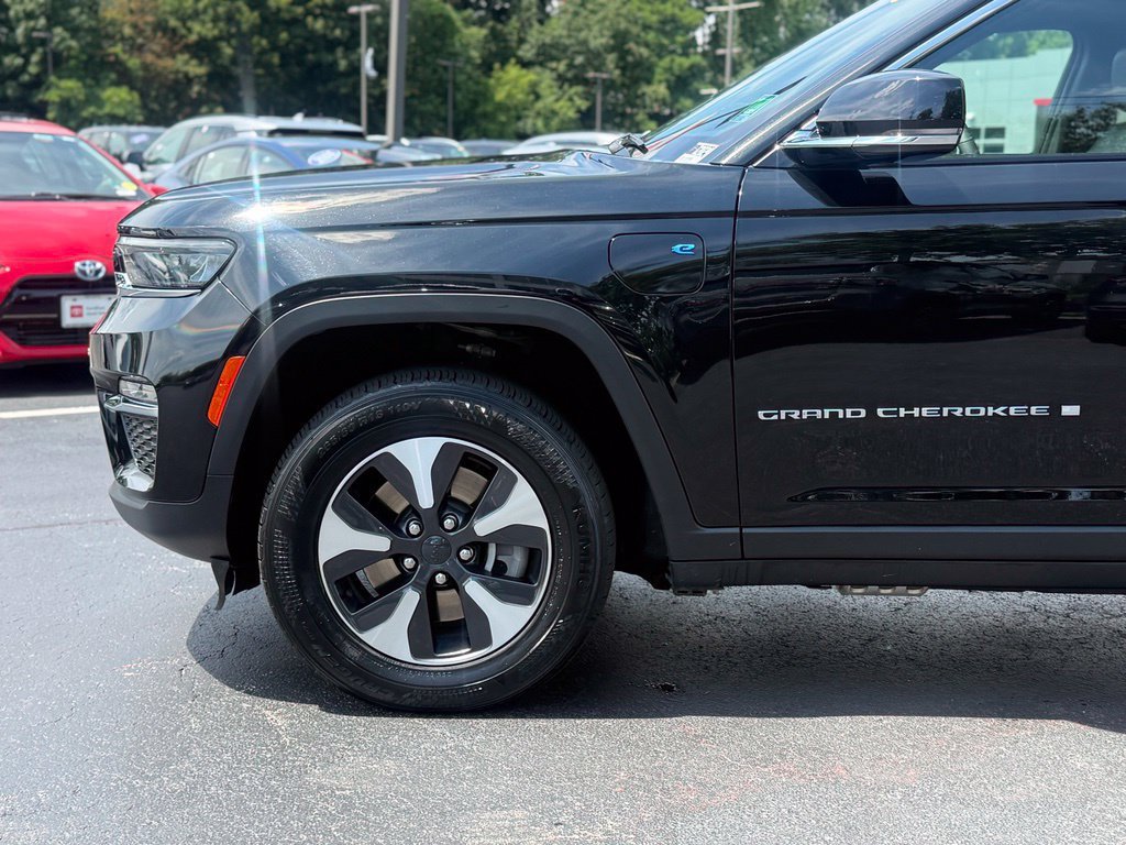 Used 2024 Jeep Grand Cherokee Limited 4xe AWD/4WD image 2