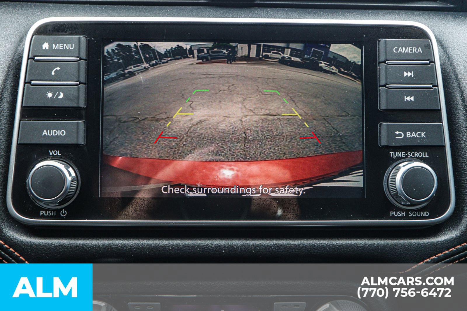 Used 2020 Nissan Versa SR w/ Convenience Package image 38