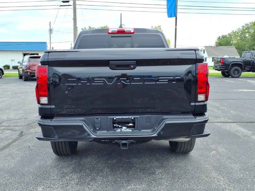 Used 2026 Chevrolet Colorado W/T w/ WT Custom Package AWD/4WD image 12