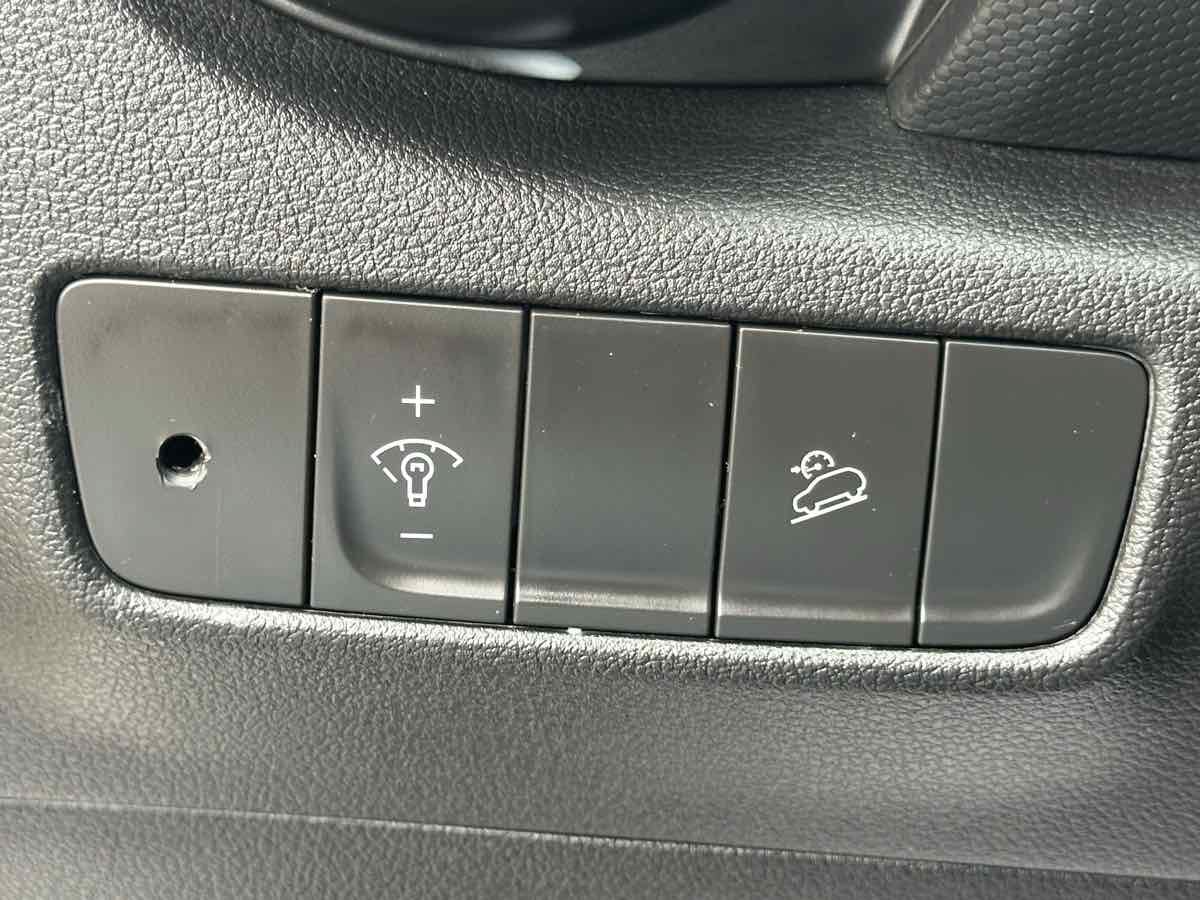 Used 2022 Hyundai Kona N w/ Cargo Package FWD image 13