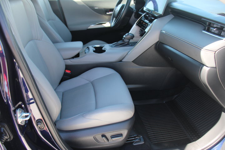 Certified 2023 Toyota Venza Limited AWD/4WD image 21