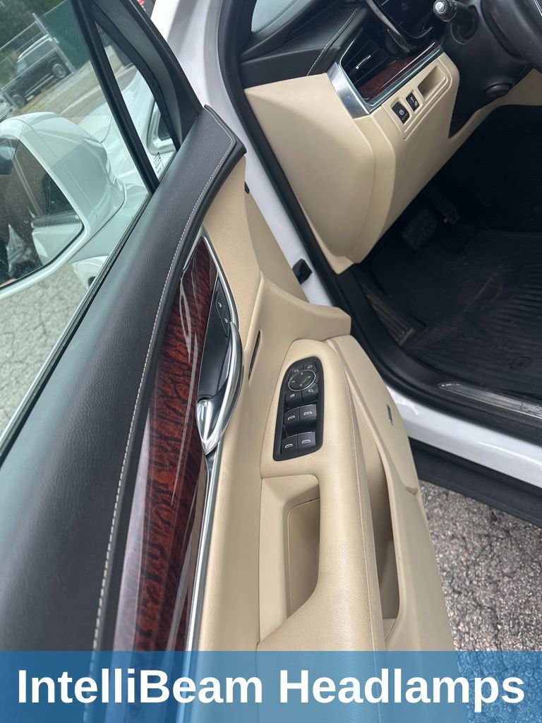 Used 2017 Cadillac XT5 Luxury w/ Driver Awareness Package image 11