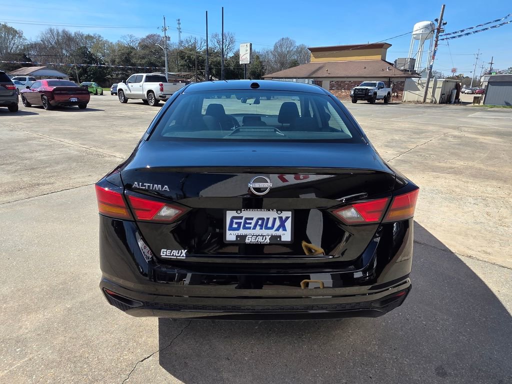 Used 2025 Nissan Altima 2.5 SV image 5