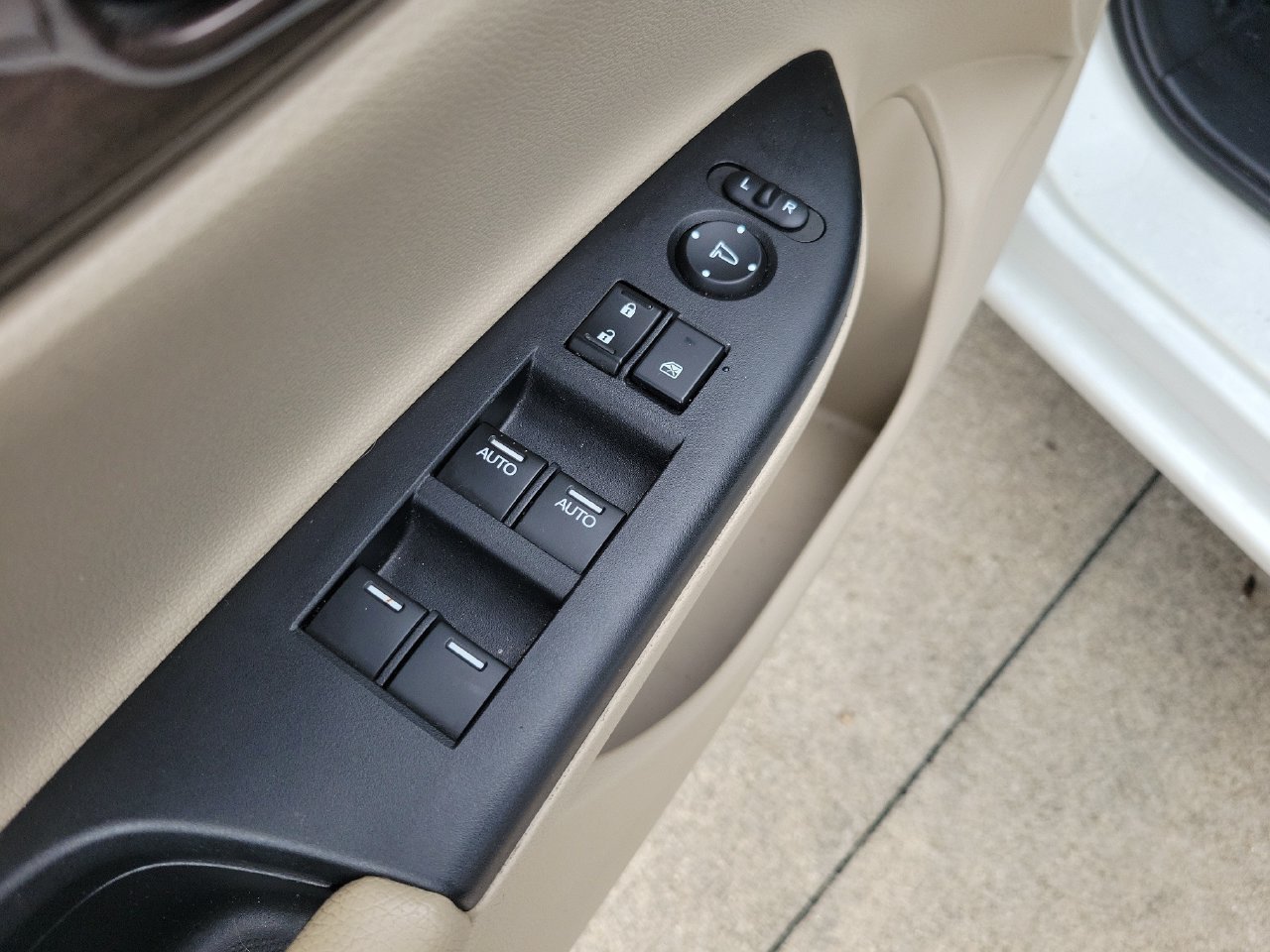 Used 2016 Honda Accord EX image 13