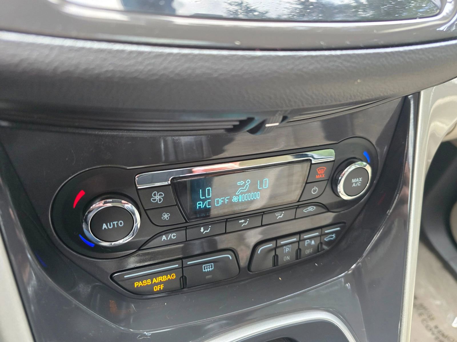 Used 2015 Ford C-MAX SEL w/ Equipment Group 303A image 29