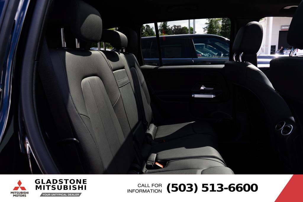 Used 2025 Mercedes-Benz GLB 250 4MATIC image 24