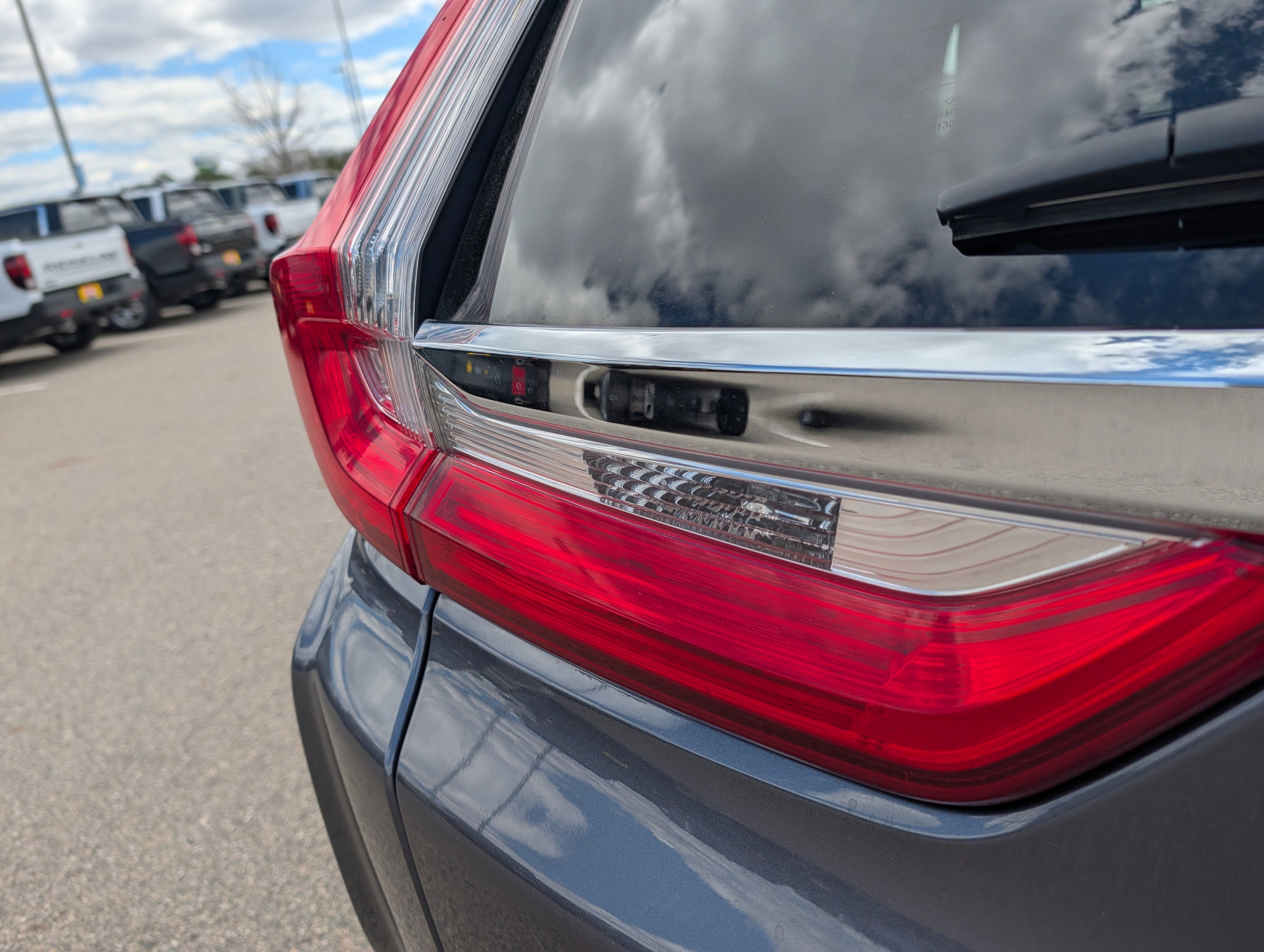 Used 2019 Honda CR-V EX-L image 17