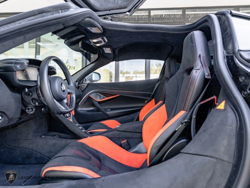Used 2026 McLaren 750S RWD image 26