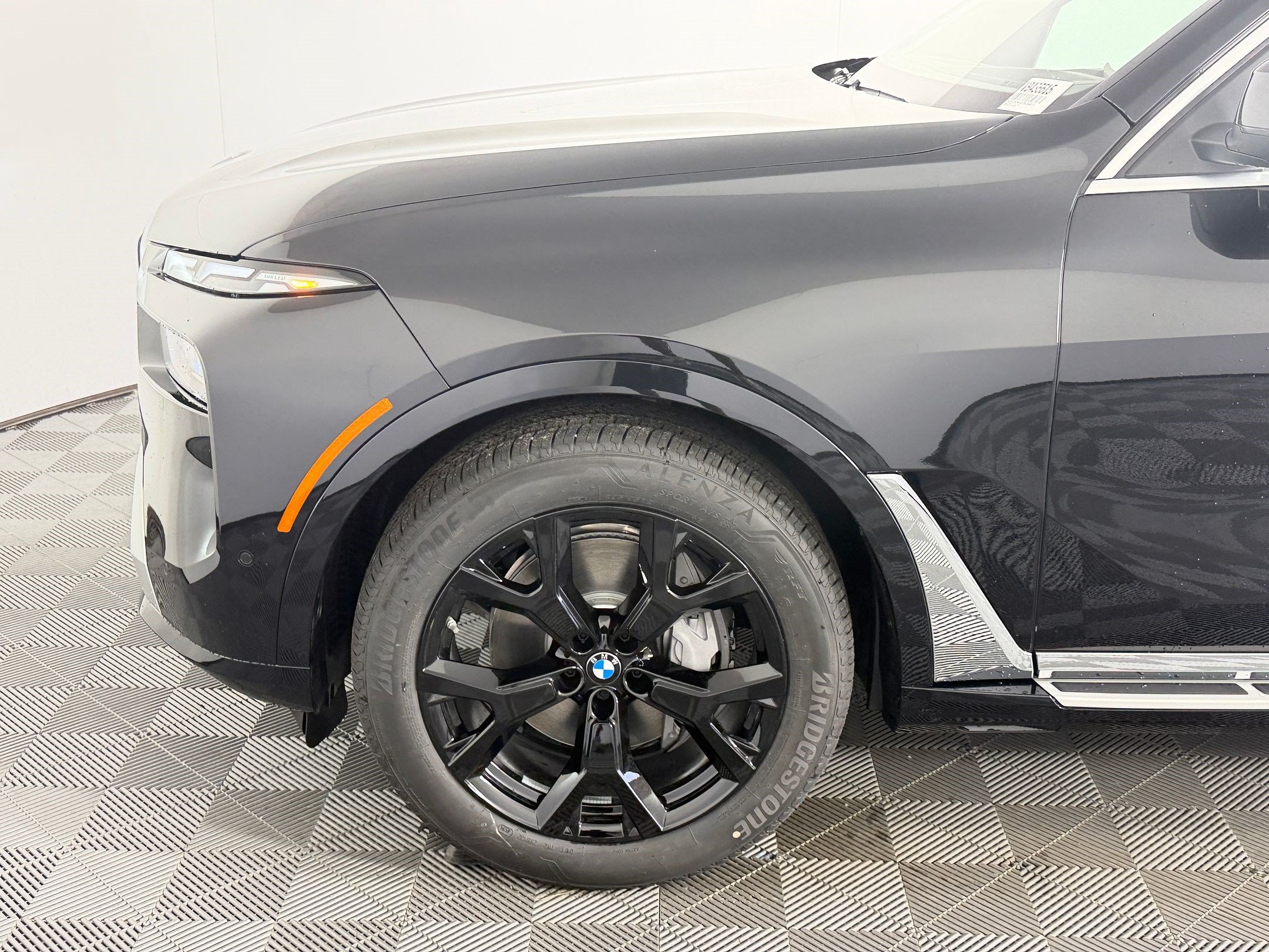 Used 2027 BMW X7 xDrive40i AWD/4WD image 12