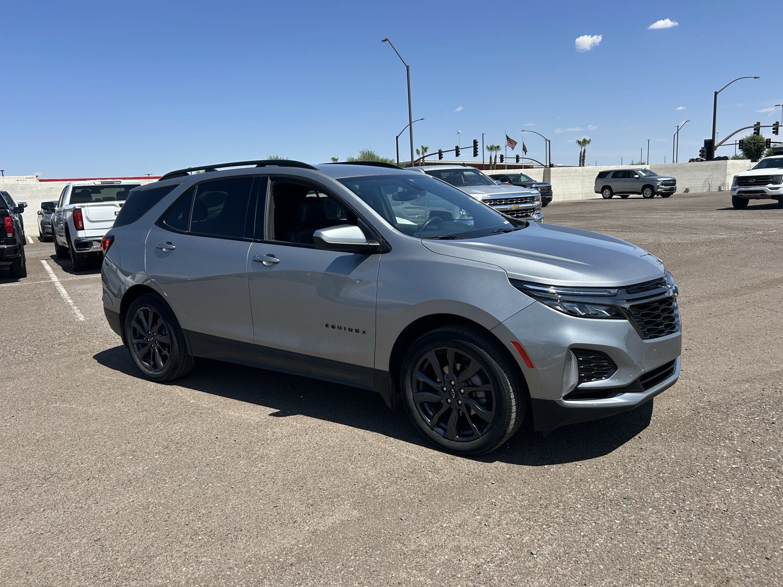 Used 2023 Chevrolet Equinox RS w/ LPO, Floor Liner Package FWD image 6