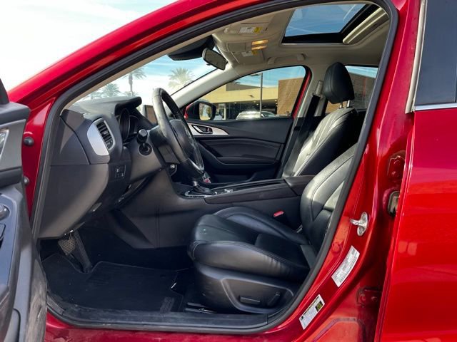 Used 2018 MAZDA MAZDA3 Touring image 13