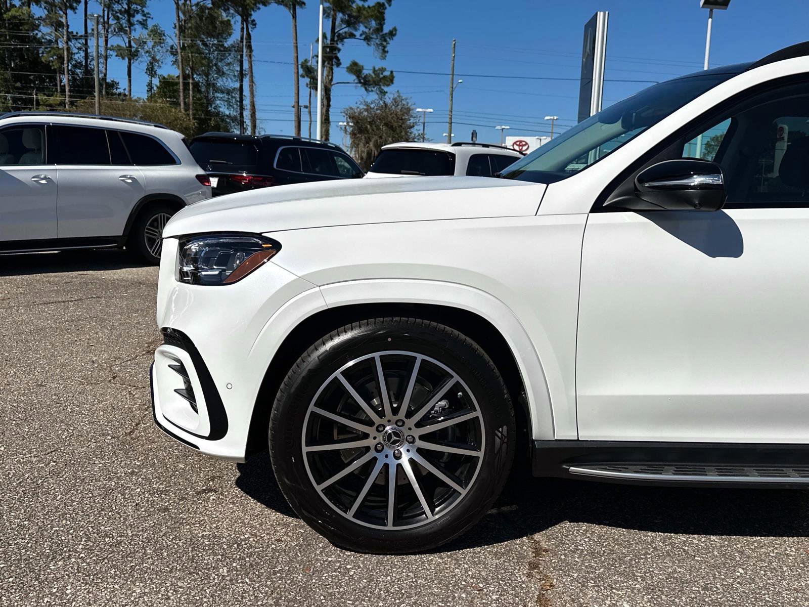 New 2026 Mercedes-Benz GLS 450 4MATIC image 10