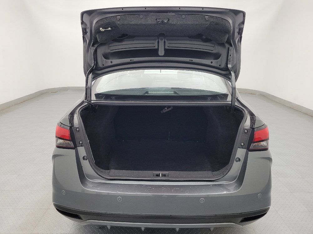 Used 2021 Nissan Versa S FWD image 29