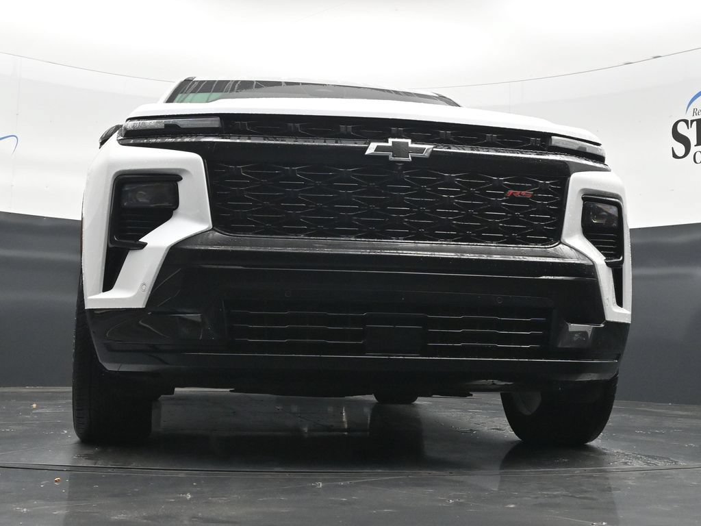 Used 2025 Chevrolet Traverse RS w/ LPO, Floor Liner Package FWD image 27