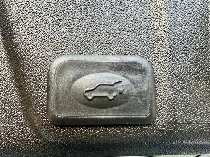 Used 2012 Buick Enclave Premium AWD/4WD image 20