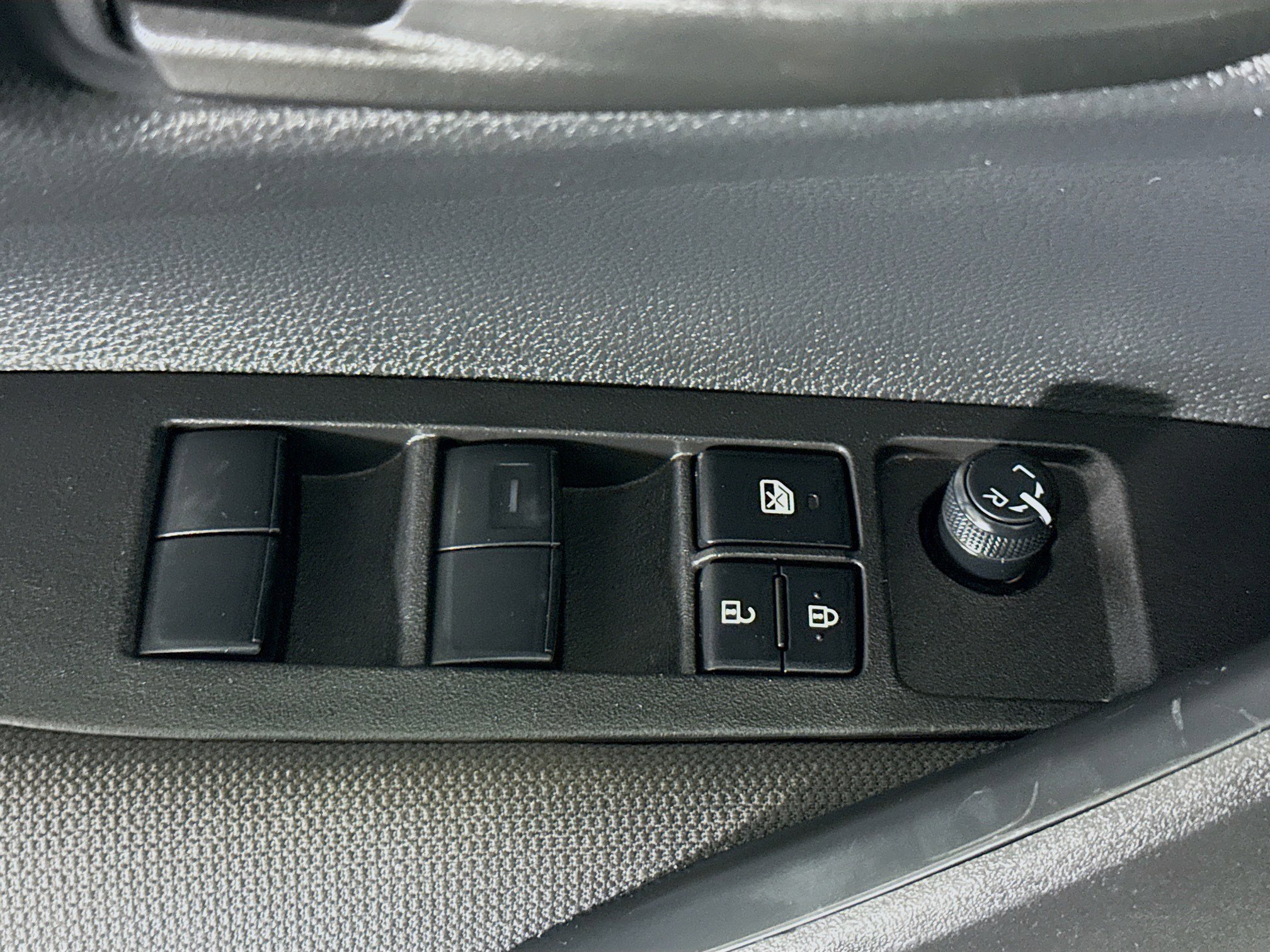 Used 2025 Toyota Corolla LE image 23