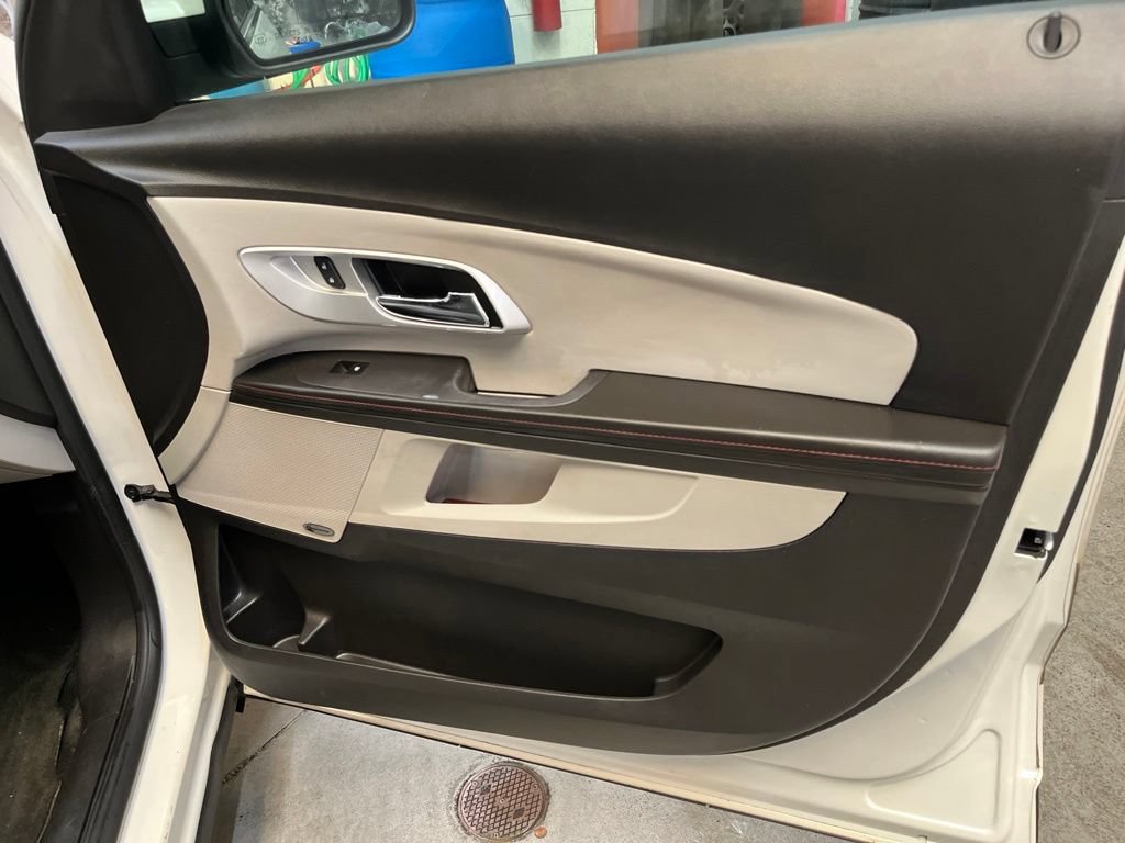 Used 2015 Chevrolet Equinox LT w/ Power Convenience Package FWD image 37