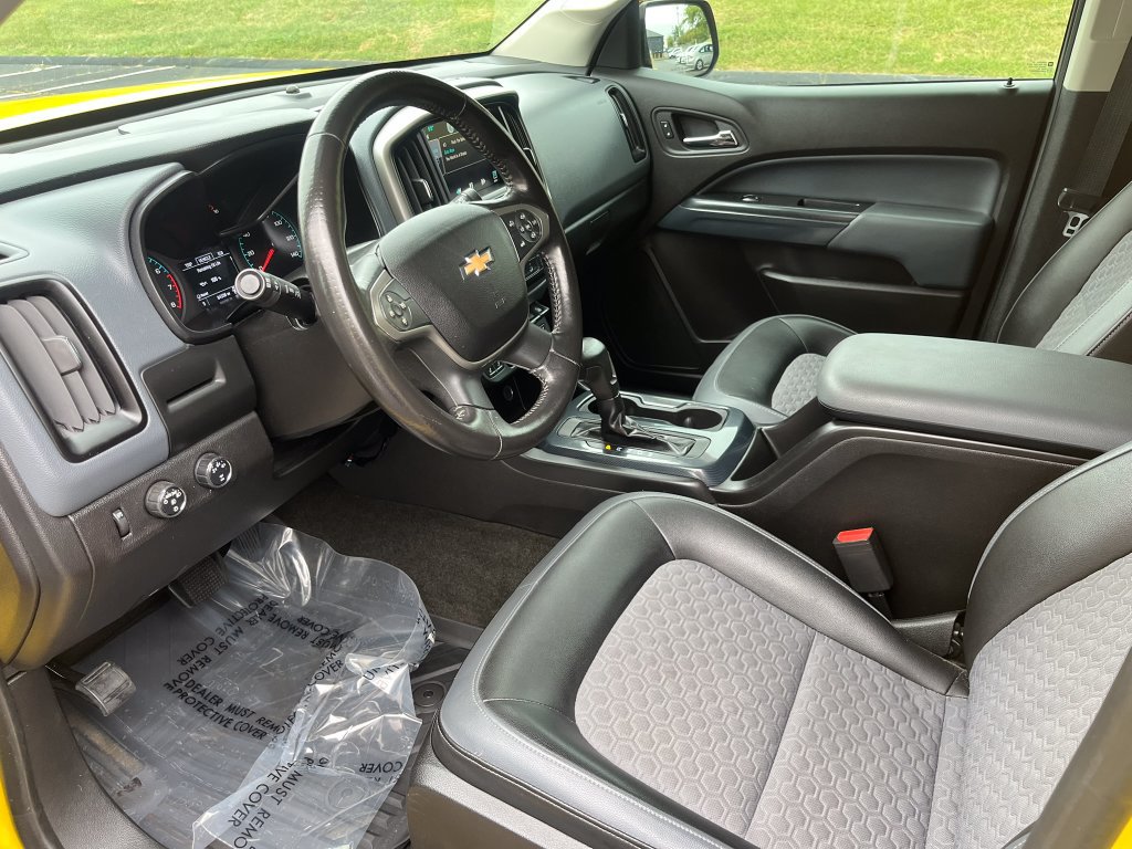 Used 2015 Chevrolet Colorado Z71 w/ Trail Boss Edition AWD/4WD image 9