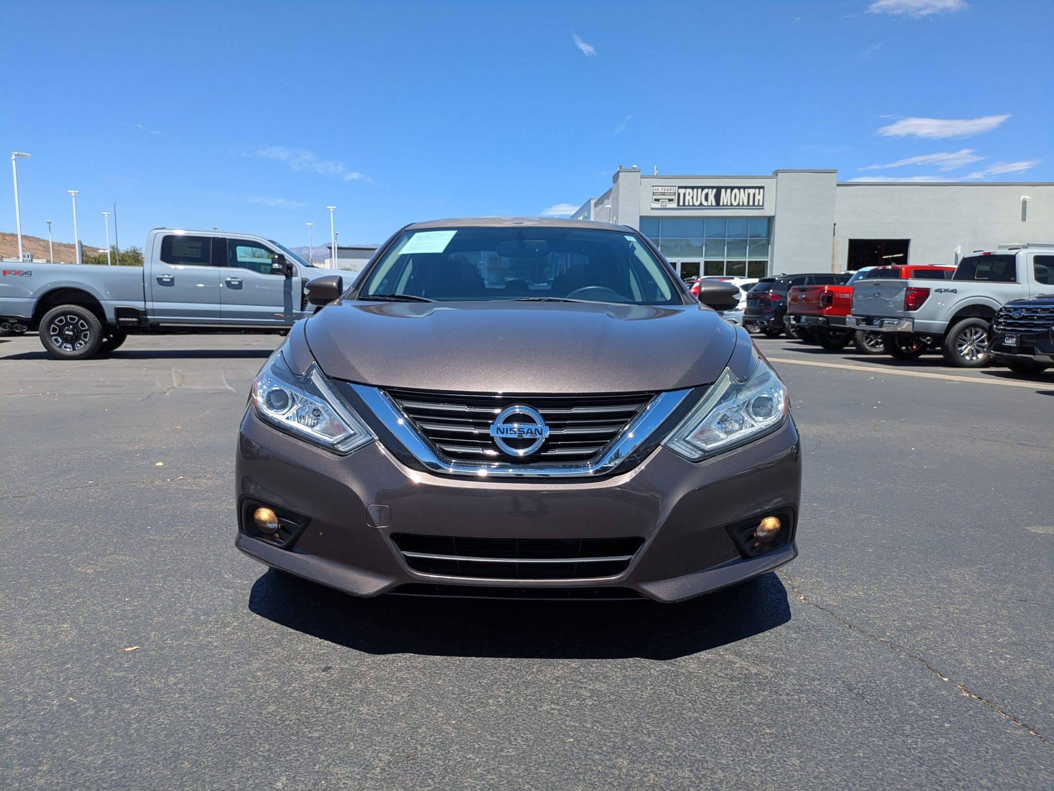 Used 2016 Nissan Altima 2.5 SV w/ Convenience Package FWD image 9
