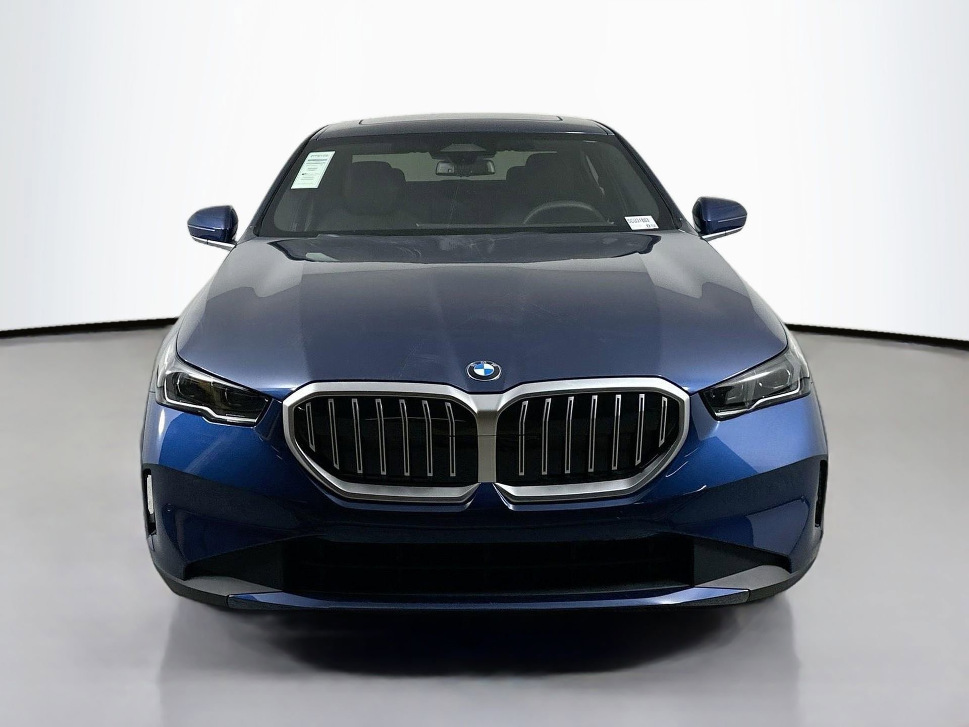 Used 2025 BMW 530i image 2