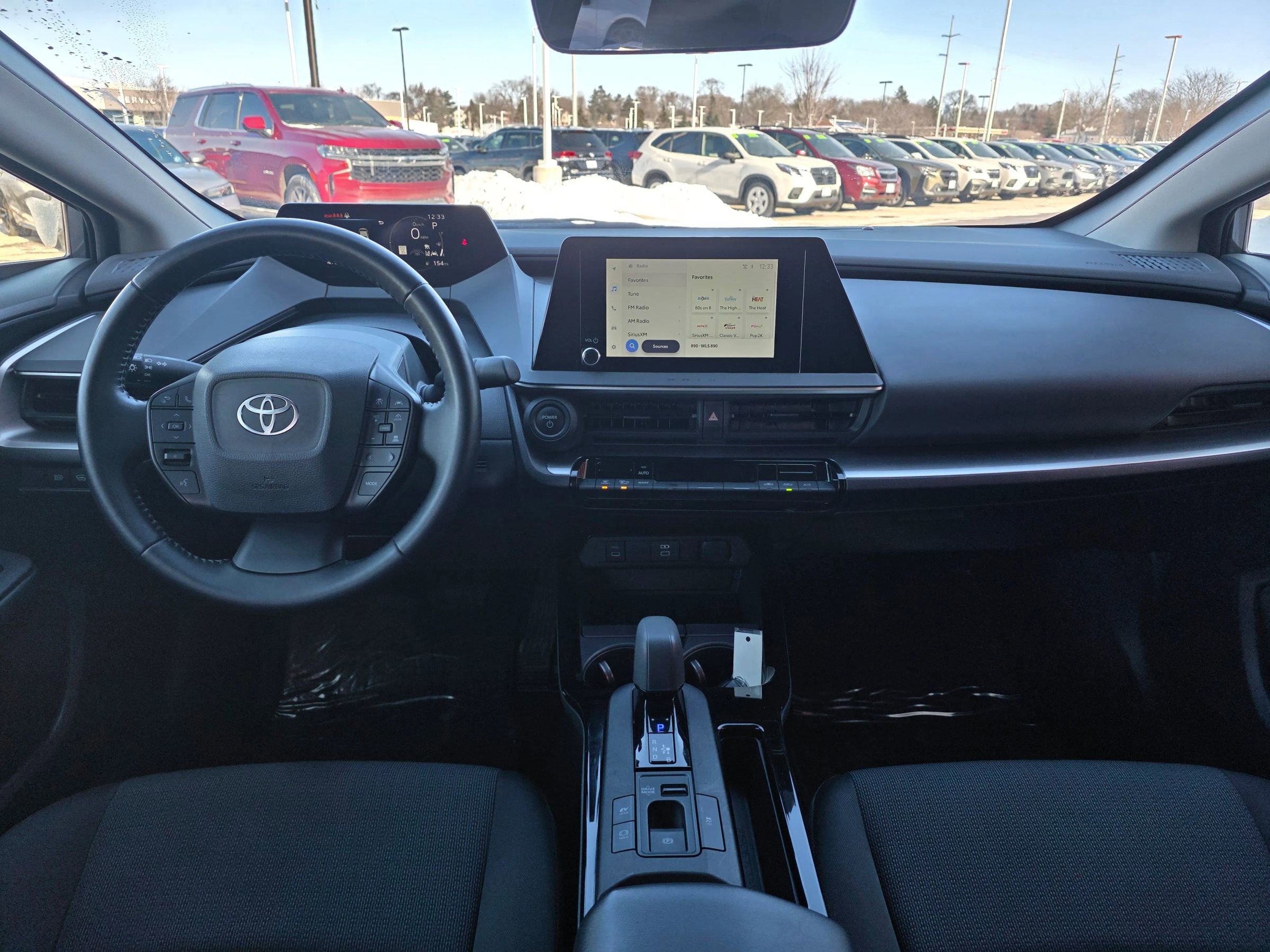Used 2024 Toyota Prius LE FWD image 8