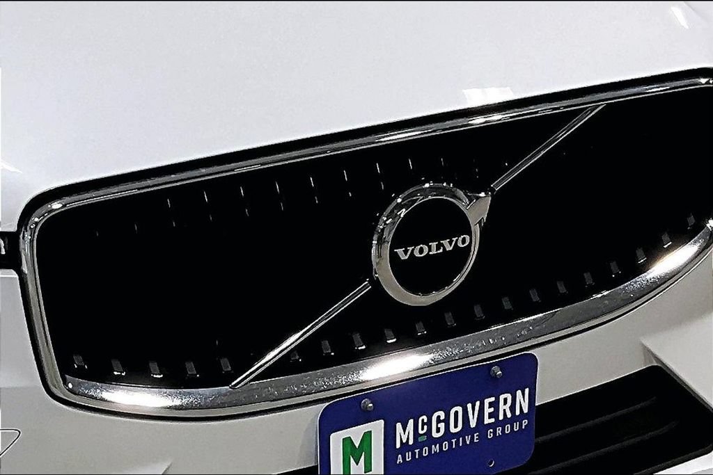 Certified 2023 Volvo XC60 B5 Core w/ Climate Package AWD/4WD image 31
