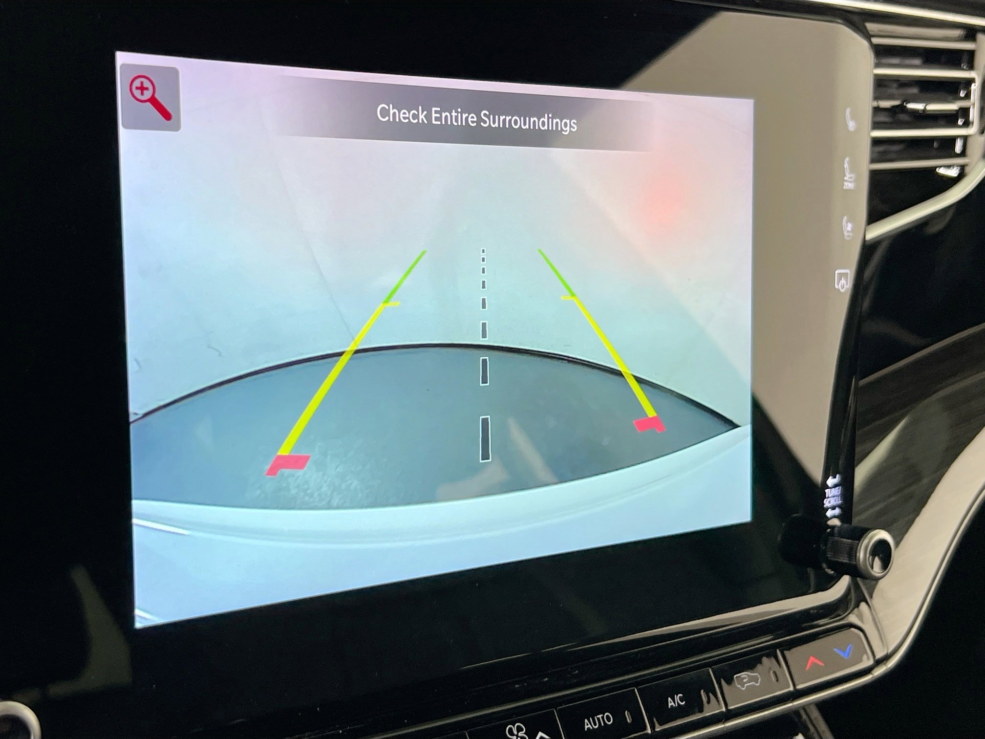 Used 2022 Jeep Wagoneer Series III w/ Rear Seat Video Group 1 image 14