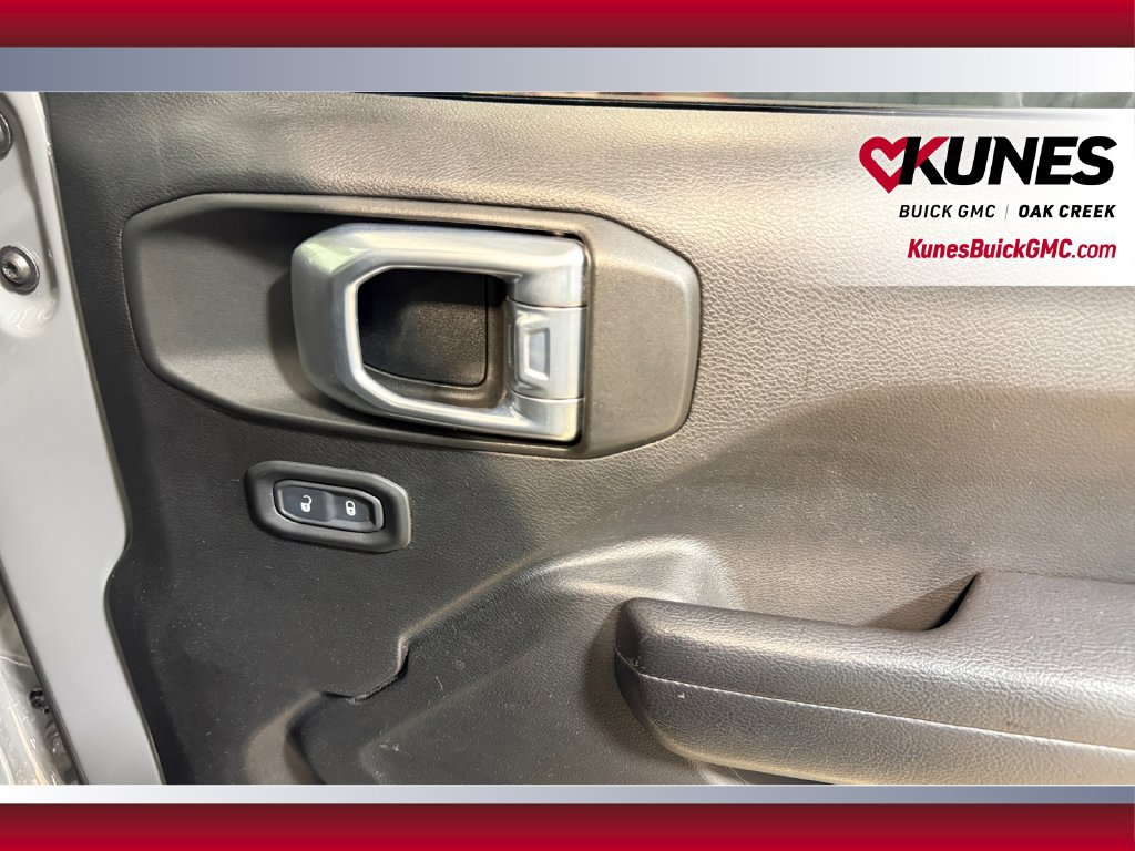 Used 2021 Jeep Gladiator Sport AWD/4WD image 32
