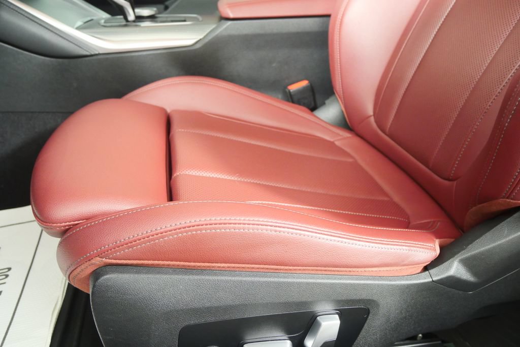 Used 2022 BMW 430i Coupe w/ M Sport Package RWD image 9