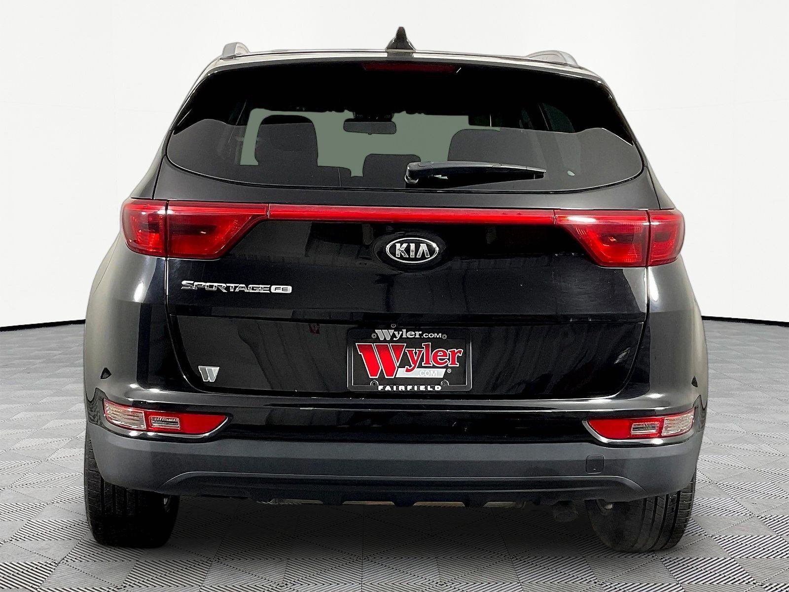 Used 2018 Kia Sportage LX w/ LX Popular Package FWD image 5