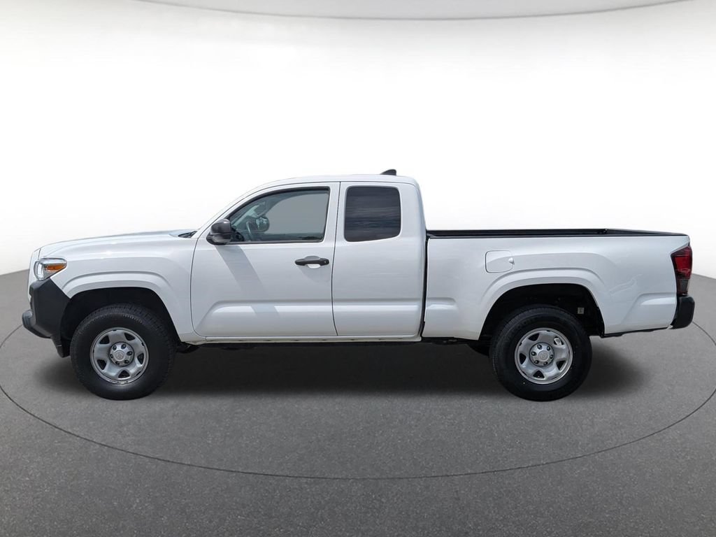 Used 2023 Toyota Tacoma SR RWD image 3