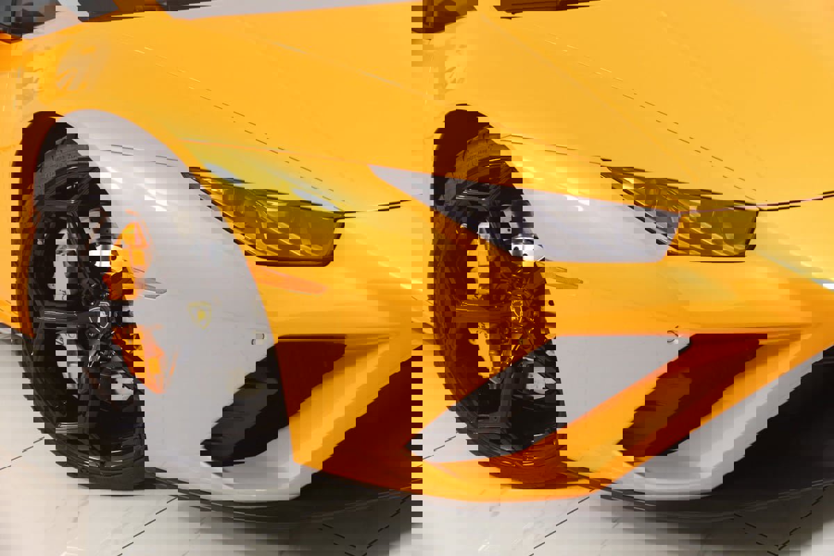 Used 2022 Lamborghini Huracan EVO image 20