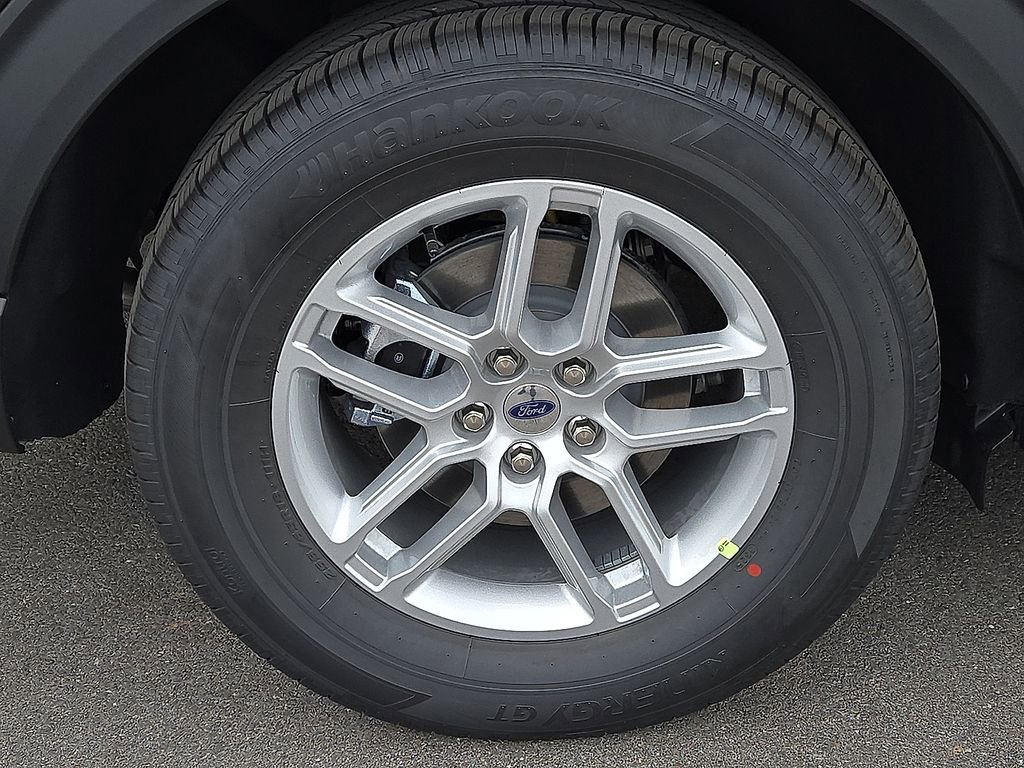 New 2025 Ford Explorer Active w/ Active Comfort Package image 7