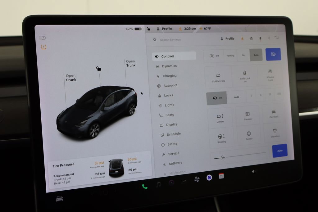 Used 2020 Tesla Model Y Performance image 26