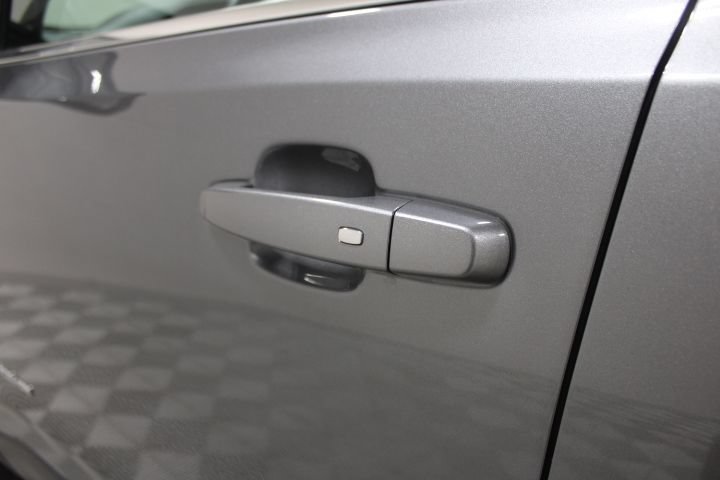 Used 2022 GMC Acadia SLE AWD/4WD image 16