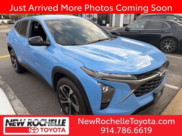 Used 2024 Chevrolet Trax RS