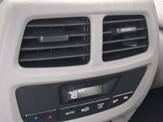 Used 2016 Honda Pilot EX image 12