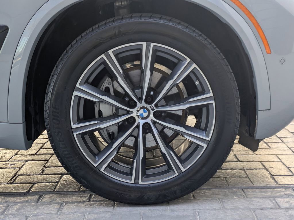Used 2026 BMW X5 xDrive40i image 11