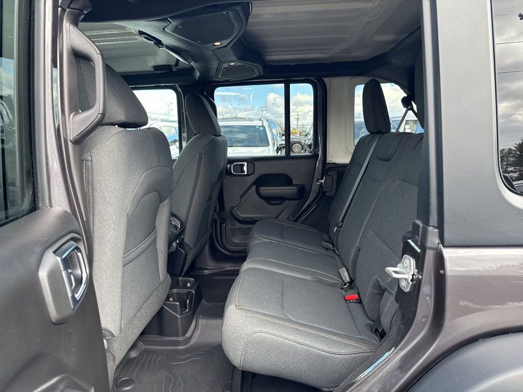 Certified 2025 Jeep Wrangler Willys image 21