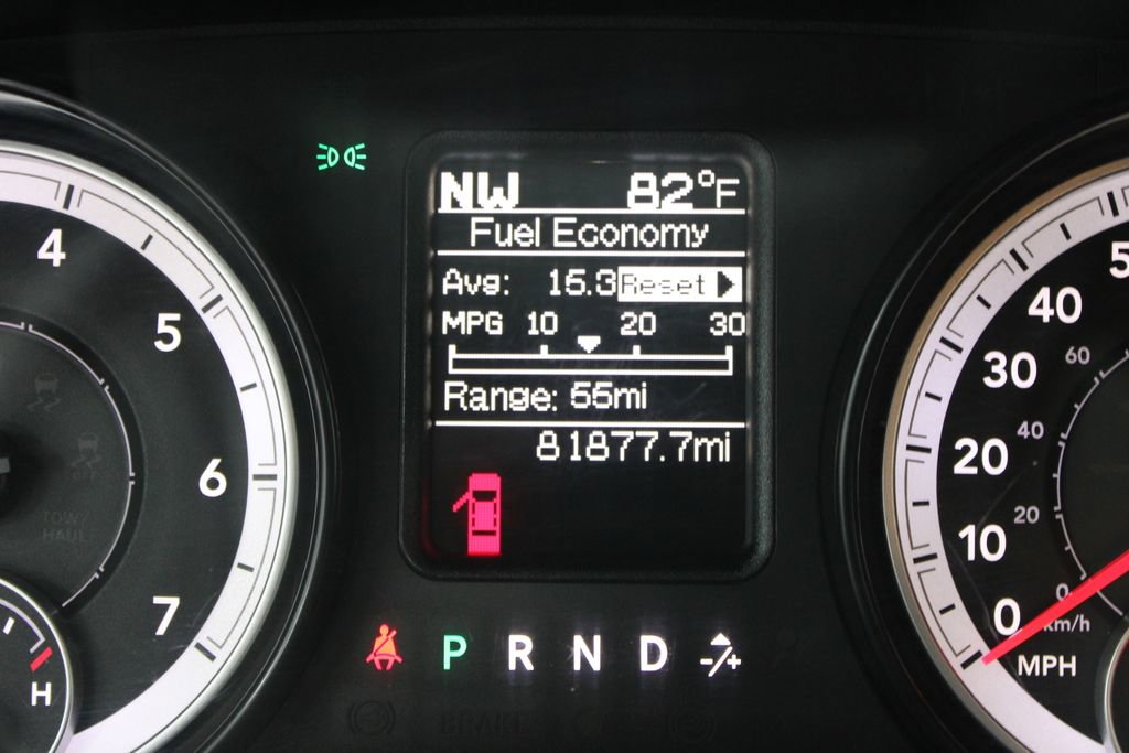 Used 2015 RAM 1500 Express RWD image 37