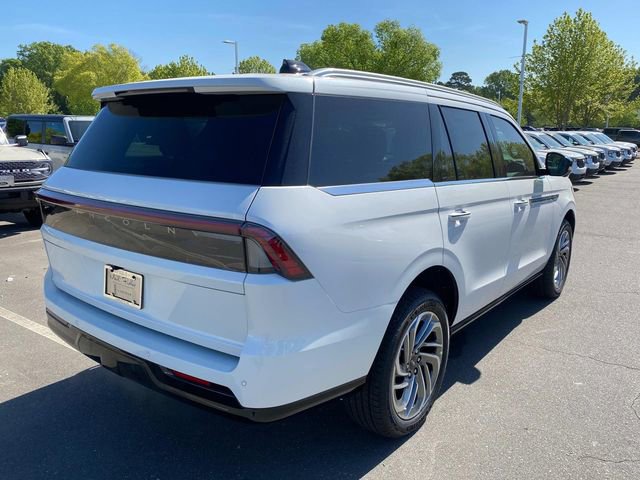 New 2026 Lincoln Navigator Reserve AWD/4WD image 30