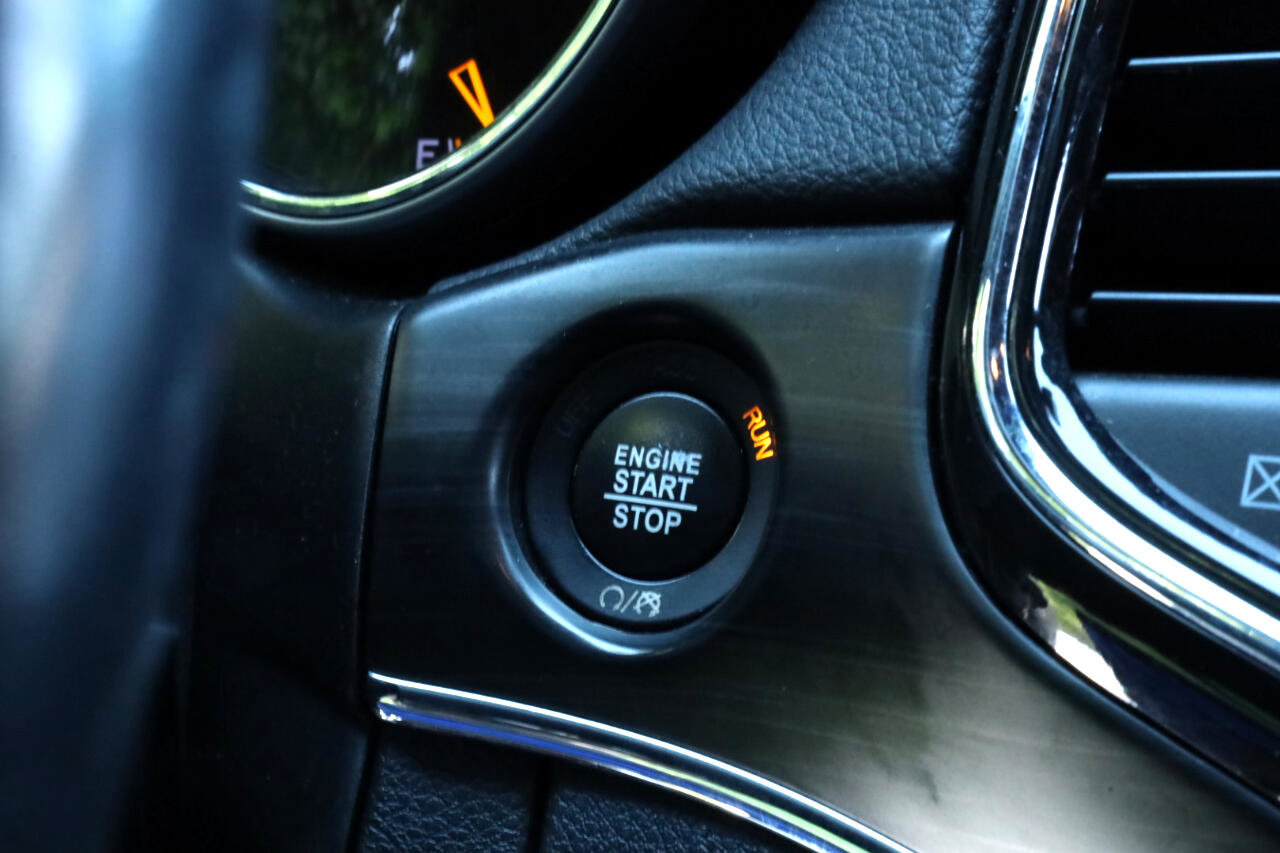 Used 2021 Jeep Grand Cherokee Limited image 9