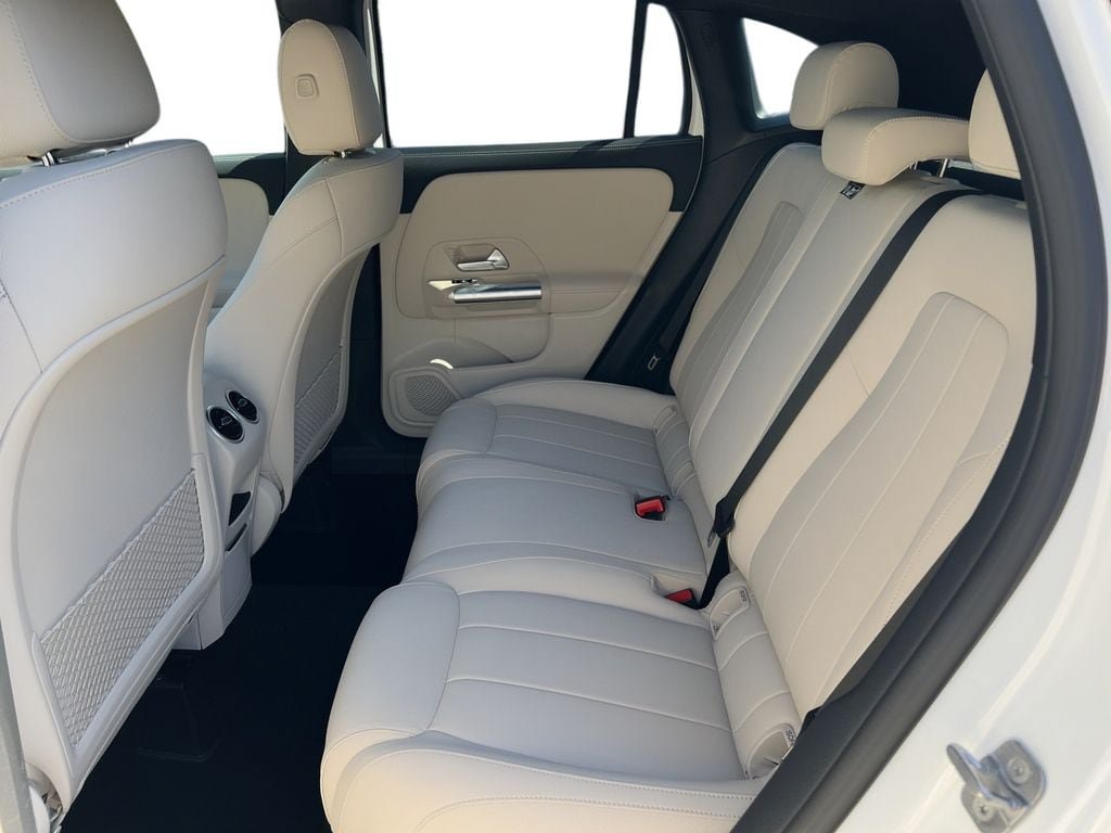 New 2026 Mercedes-Benz GLA 250 4MATIC image 7